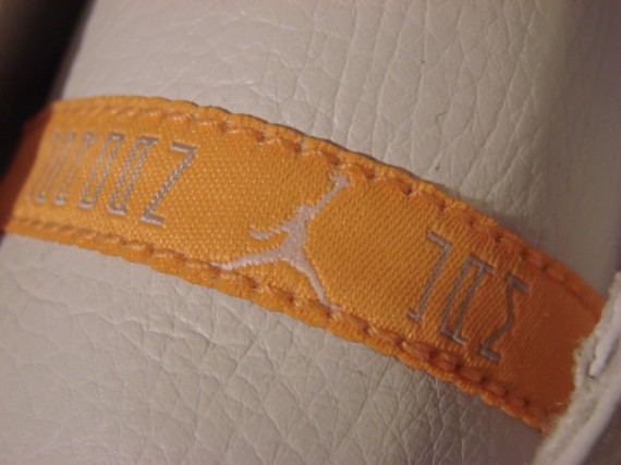 Air Jordan XI - Sample - Citrus - White