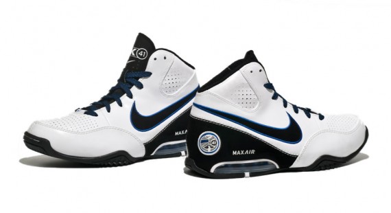 Nike Playoff Pack - Air Max Spot Up - Dirk Nowitzki PE