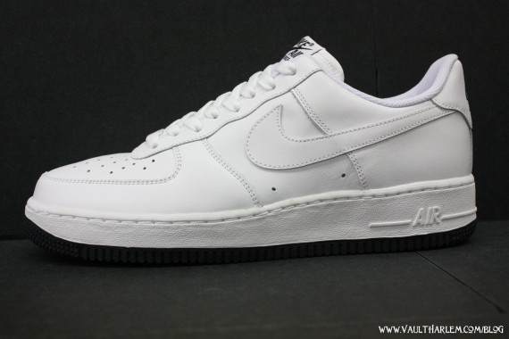 Nike Air Force 1 - White - Dark Blue