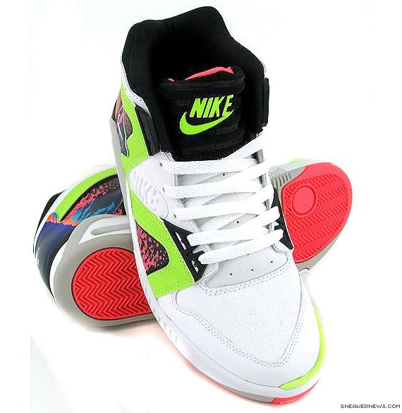 Nike Air Tech Challenge Hybrid