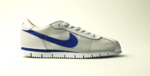 Nike Sportswear Cortez Fly Motion - April 2009