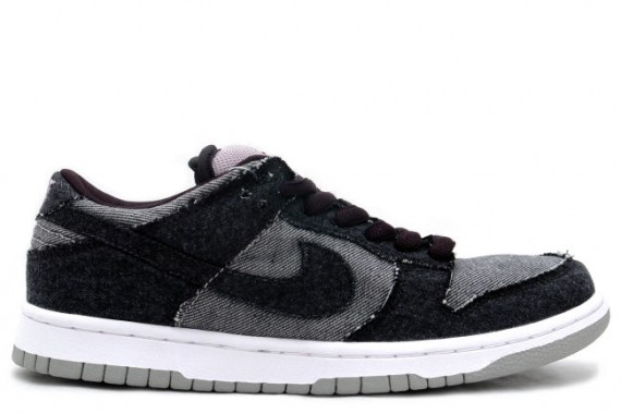 Nike Dunk Low Pro SB - Medicom II - Black Denim