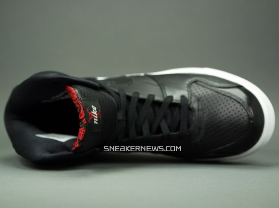 Nike RT1 - Black Red - April 2009 Release