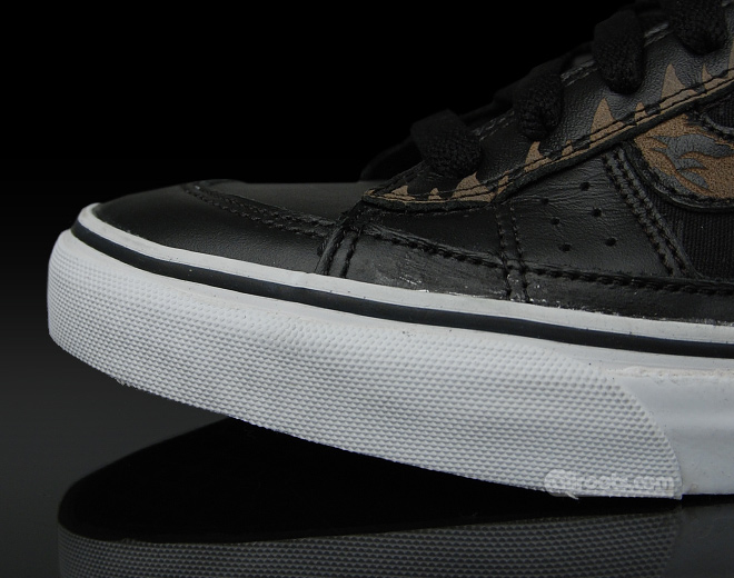 Dennis Mcnett X Vans J Lay Mid 06