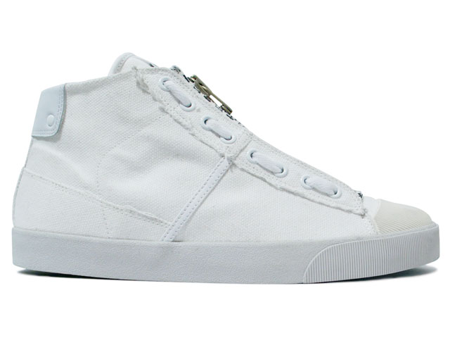 Ilislooney Wht 2