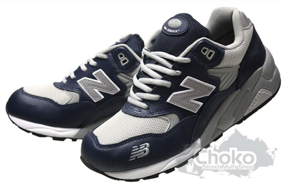 New Balance MT580 - Navy/Grey