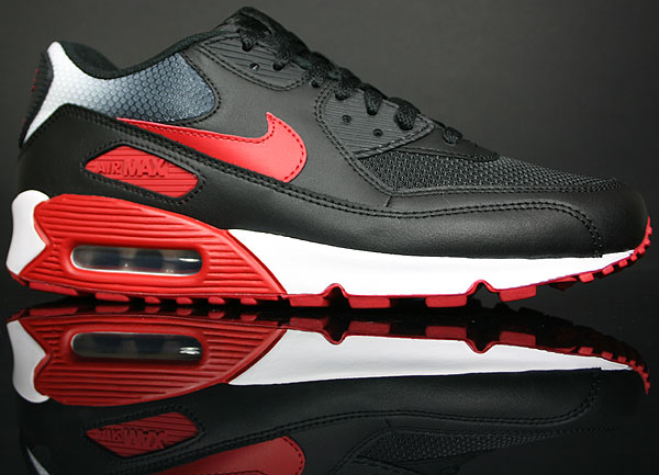 Nike Air Max 90 Black Varsity Red Metallic Silver 2
