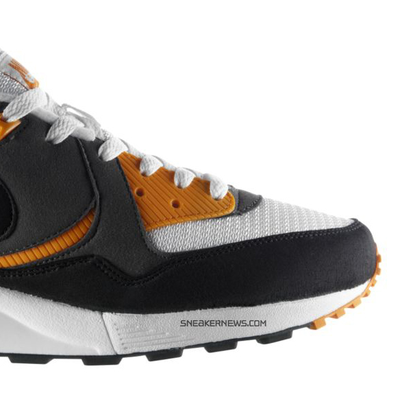 nike-air-max-light-white-black-orange-04