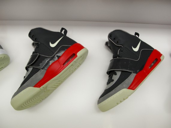 Nike Air Yeezy Black Grey Fire Red 04