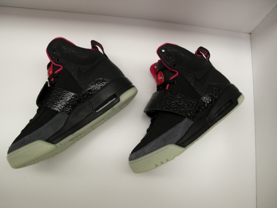 Nike Air Yeezy Black Grey Fire Red 05