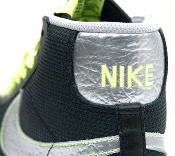 nike-blazer-mid-black-silver-volt-01