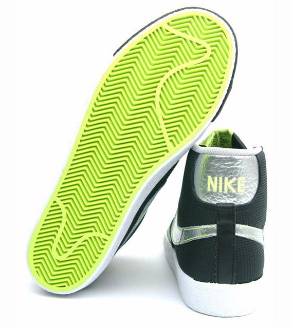 nike-blazer-mid-black-silver-volt-03