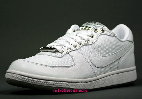 nike-terminator-low-rock-pack-white-02