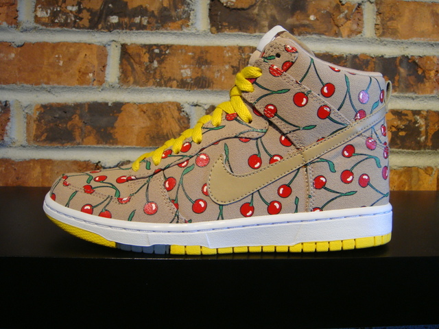 Nike Womens Releases April 03