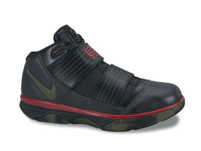 nike-zoom-lebron-soldier-3-fall-winter-2009-01