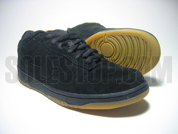 dunk-low-sb-true-black-01