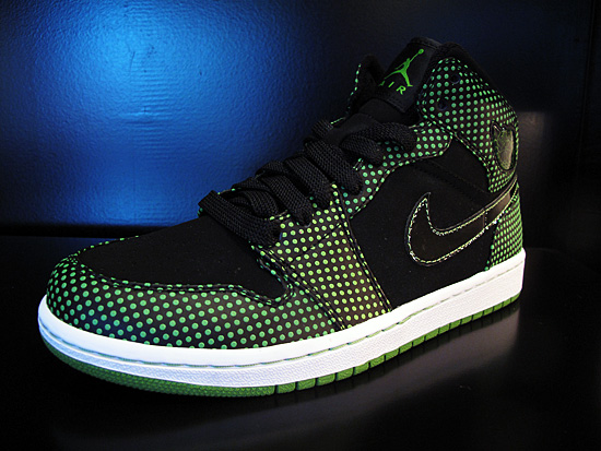 Air Jordan 1 Retro High - Black - Chlorophyll Polka Dot