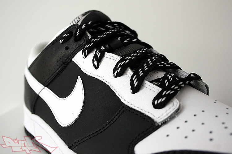 nike-dunk-low-black-white-fall-2009-4