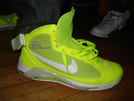 Nike Hypermax – Tennis Ball – Sample Images