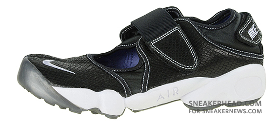 nike-wmns-air-rift-lifestyle-shoes315766015-1