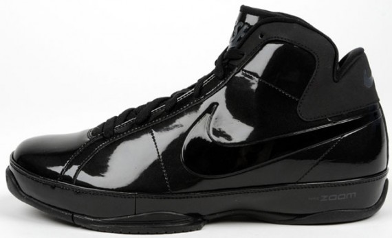 Nike Zoom Hustle – Black – Black