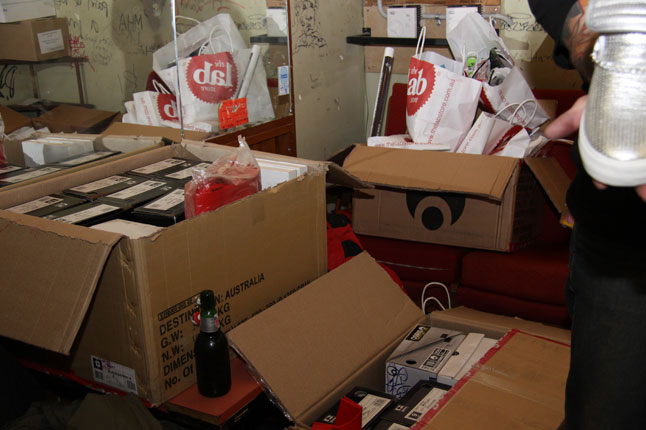 snkrfrkr-issue-15-launch-pics-2
