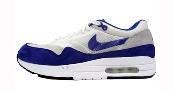 am1_flywire_blu