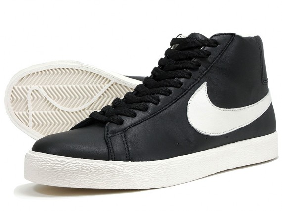 Nike Blazer Mid Supreme - Black - Sail