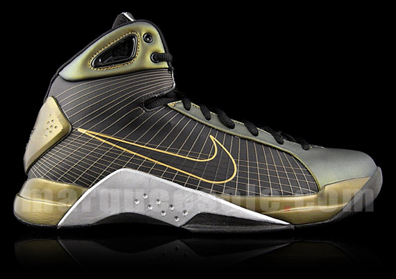 nike-hyperdunk-black-gold-1