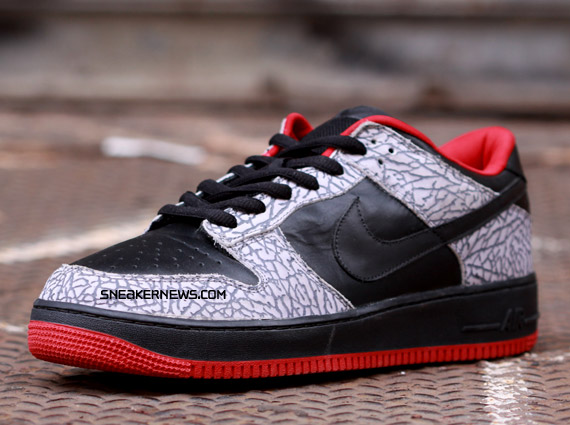 nike-sb-air-force-1-dunk-low-supreme-black-02