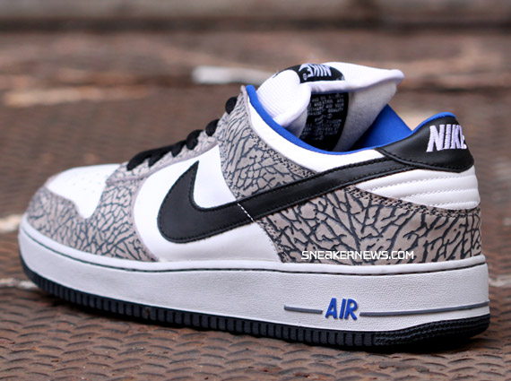 nike-sb-air-force-1-dunk-low-supreme-white-03