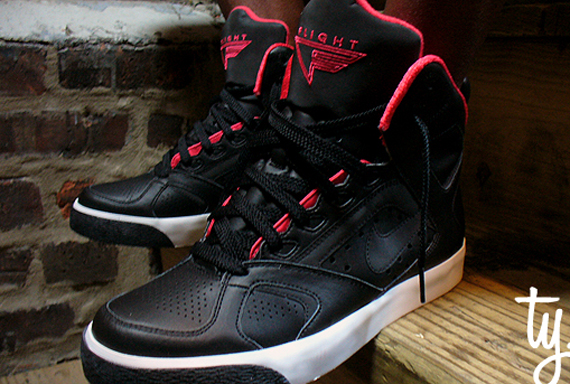 Nike Auto Flight – Black – Red – Holiday ’09