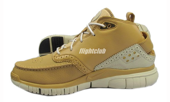 Nike Free Hybrid Boot Premium – Beige – Bone