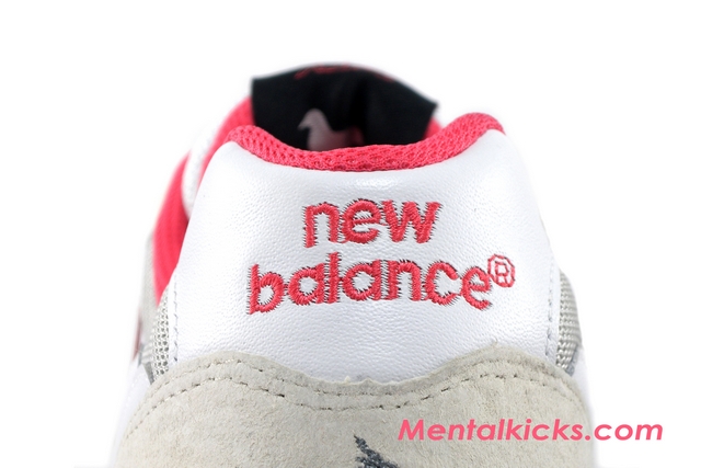 575pigeon_v2_mentalkicks_11
