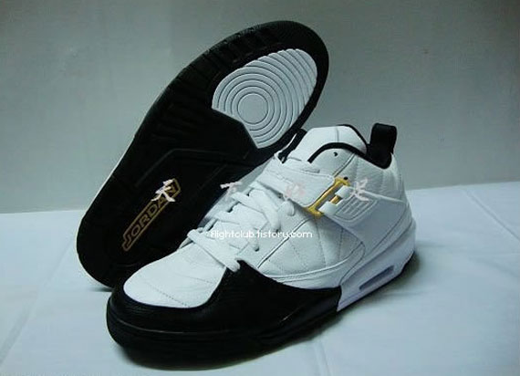 air-jordan-flight-45-taxi-4