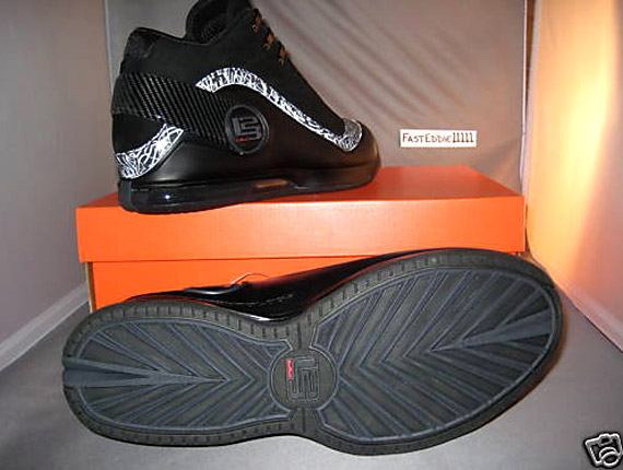 lebron-power-max-black-03