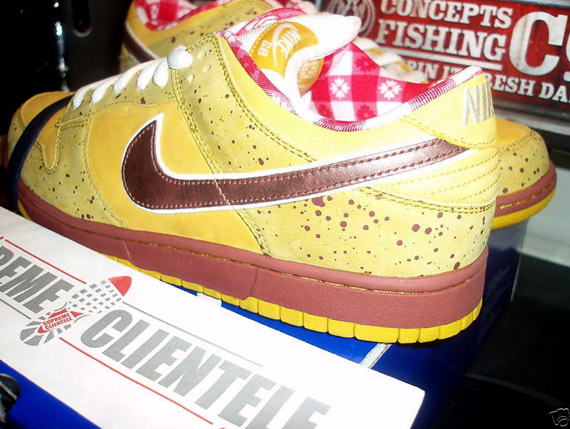 nike-sb-dunk-yellow-lobster-3