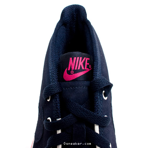 nike-toki-obsidian-vivid-pink-6