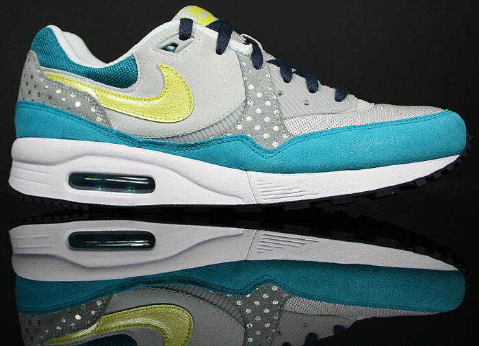 nike_airmaxlight_mpvyb3