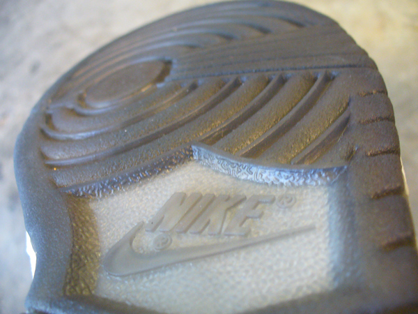 nikesb_misspiggy_005