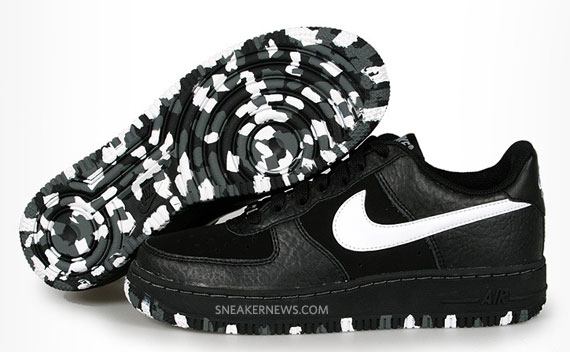 air-force-1-gs-black-white-camo-3