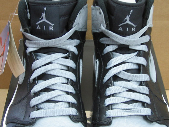 air-jordan-1-hi-black-shadow-grey-4