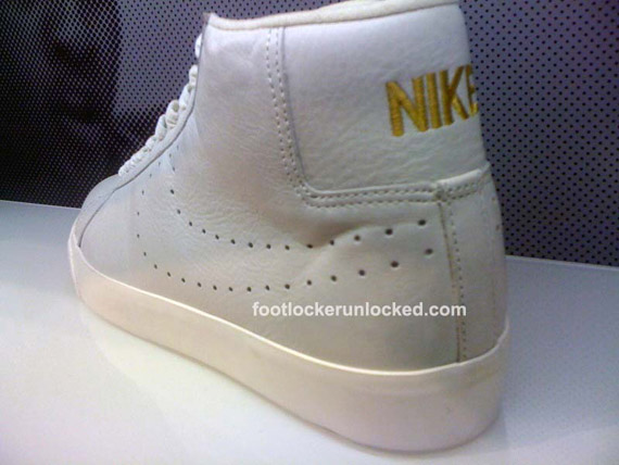 blazer-mid-supreme-sail-metallic-gold-3