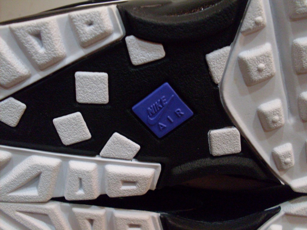 nike-air-classic-bw-black-persian-violet-2008-sample-7