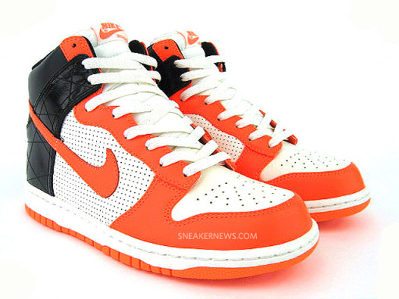 Nike Dunk High Premium - Sail - Total Orange - Black