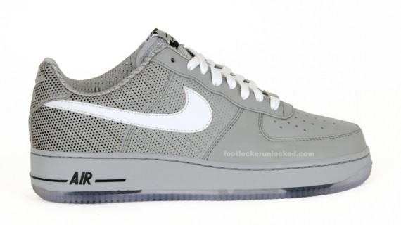 Nike x Futura – Air Force 1 Low Premium – Matte Silver – White