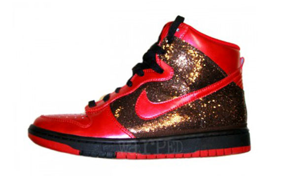 wmns-dunk-hi-skinny-metallic-1