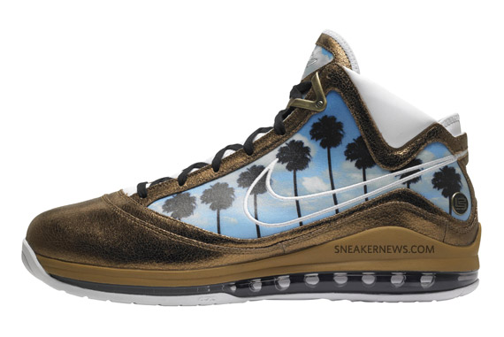 LA_Lebron7_Artist_Lateral_Left