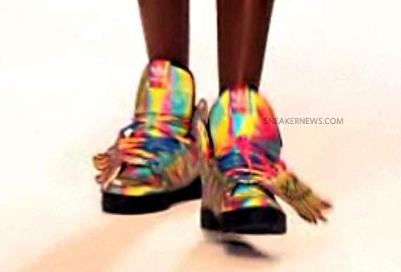 adidas-jeremy-scott-js-wings-hologram-08