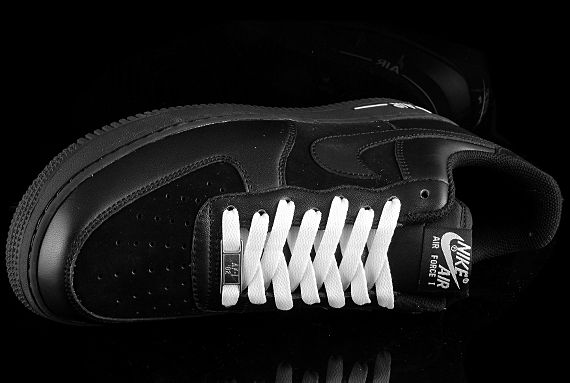 af1-low-black-white-01